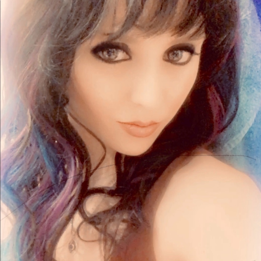 Meet your Posher, Kailey